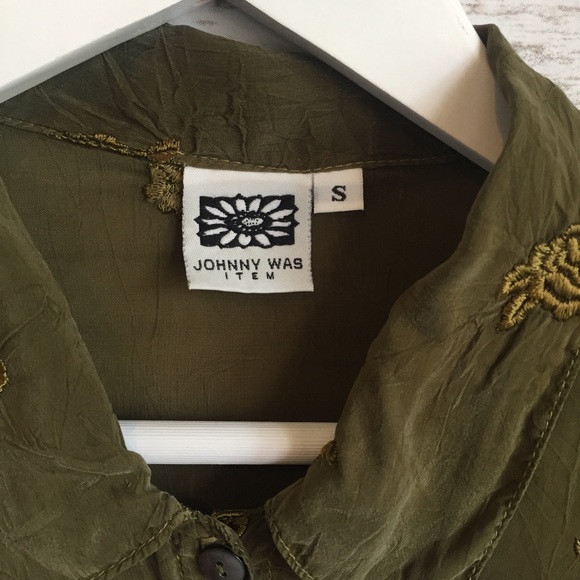 JOHNNY WAS Olive Green ROSES Embroidered Top - Picture 3 of 8